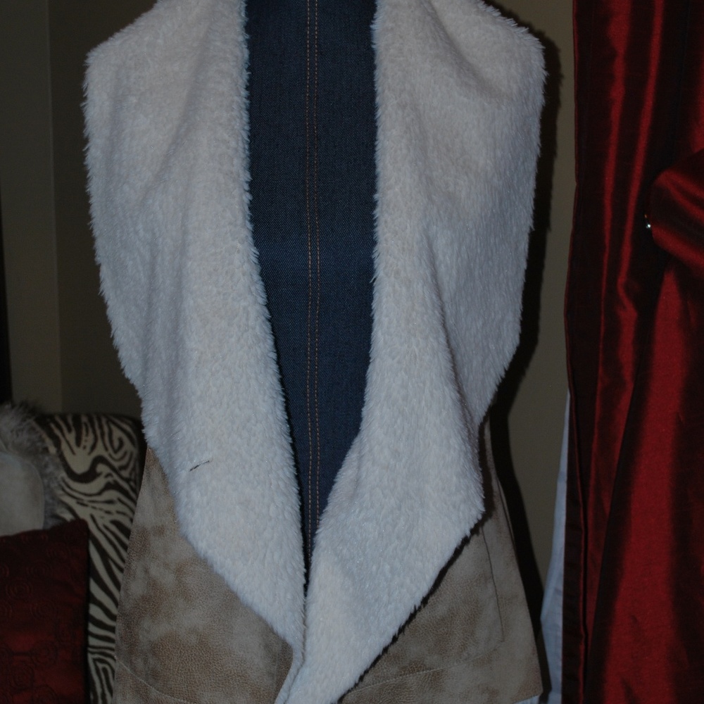 NWT Birt and Bridle faux suede/faux Shearling Vest